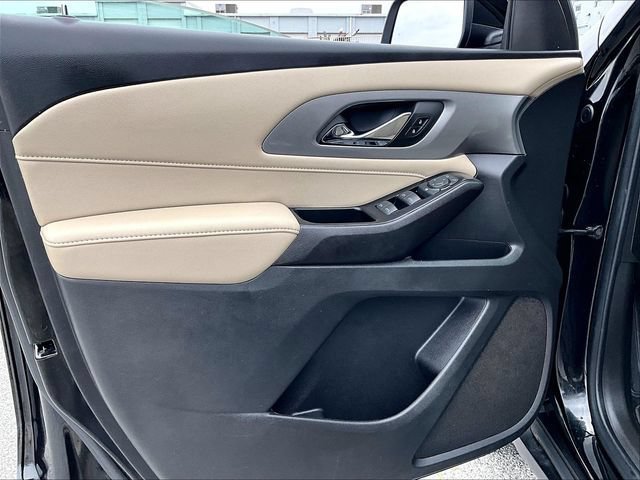 Used 2023 Chevrolet Traverse LS w/ Midnight/Sport Edition FWD image 9