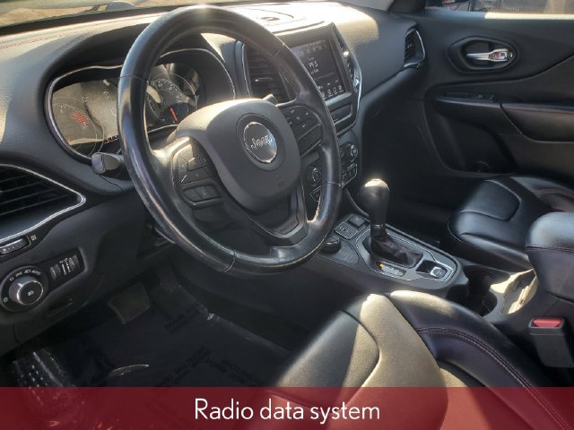 Used 2020 Jeep Cherokee Trailhawk w/ Cold Weather Group AWD/4WD image 9