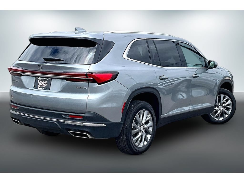 Used 2025 Buick Enclave Preferred AWD/4WD image 6