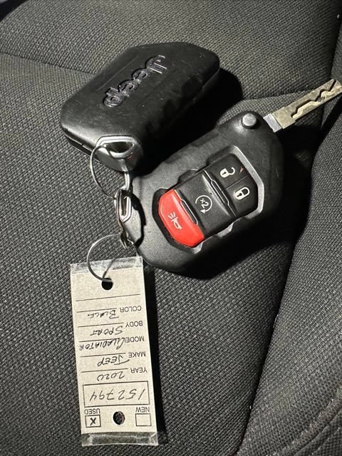 Used 2020 Jeep Gladiator Sport w/ Technology Group AWD/4WD image 35