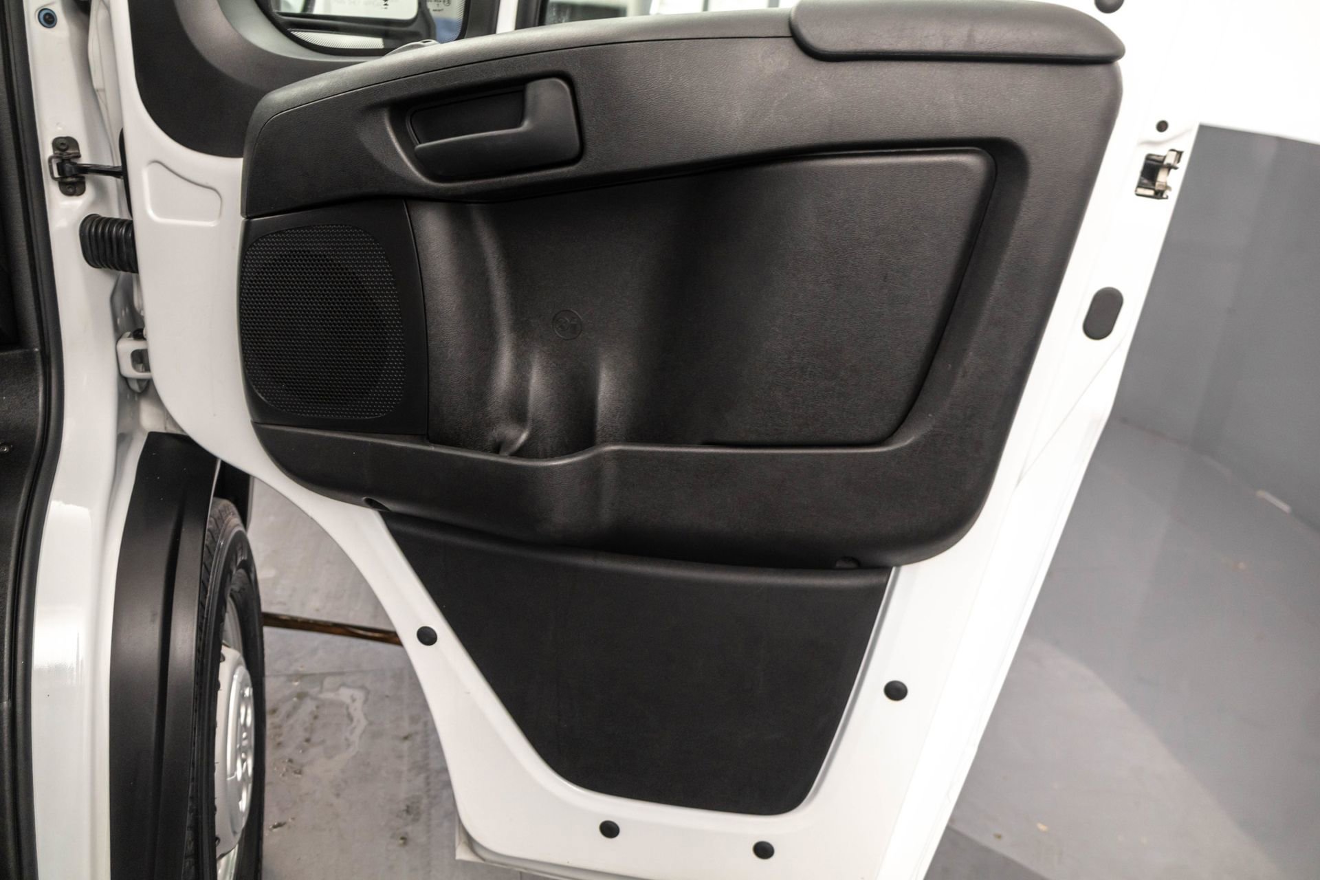 Used 2025 RAM ProMaster 2500 w/ Convenience Group FWD image 37