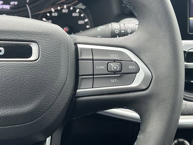 Used 2022 Jeep Compass Latitude w/ Sun and Sound Group image 12