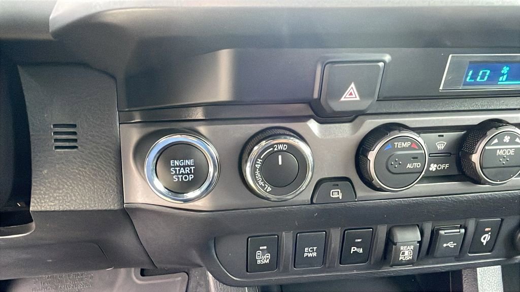 Certified 2021 Toyota Tacoma TRD Off-Road w/ Technology Package AWD/4WD image 19