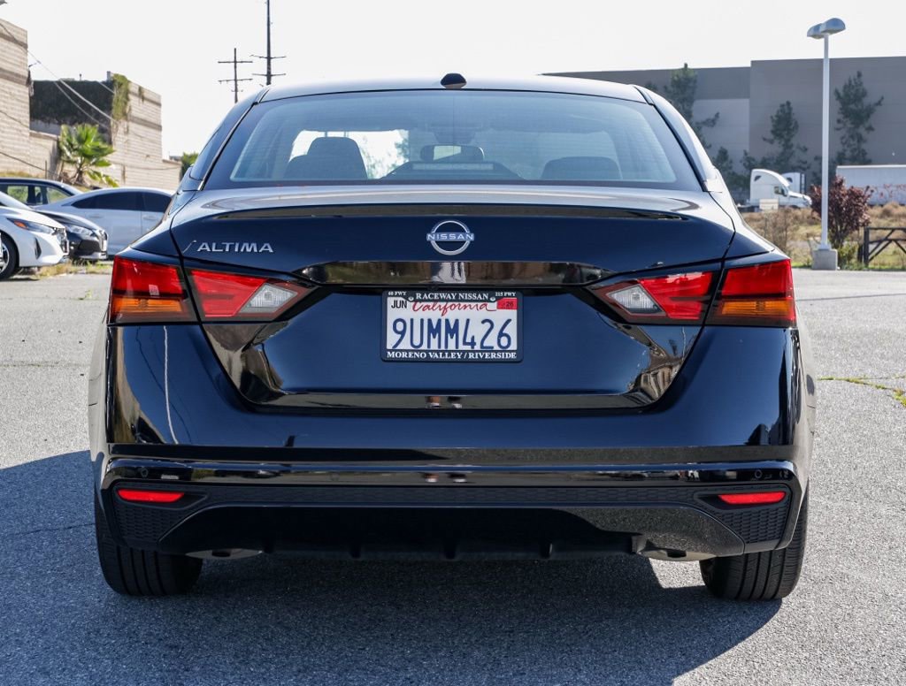 Used 2025 Nissan Altima 2.5 S image 5