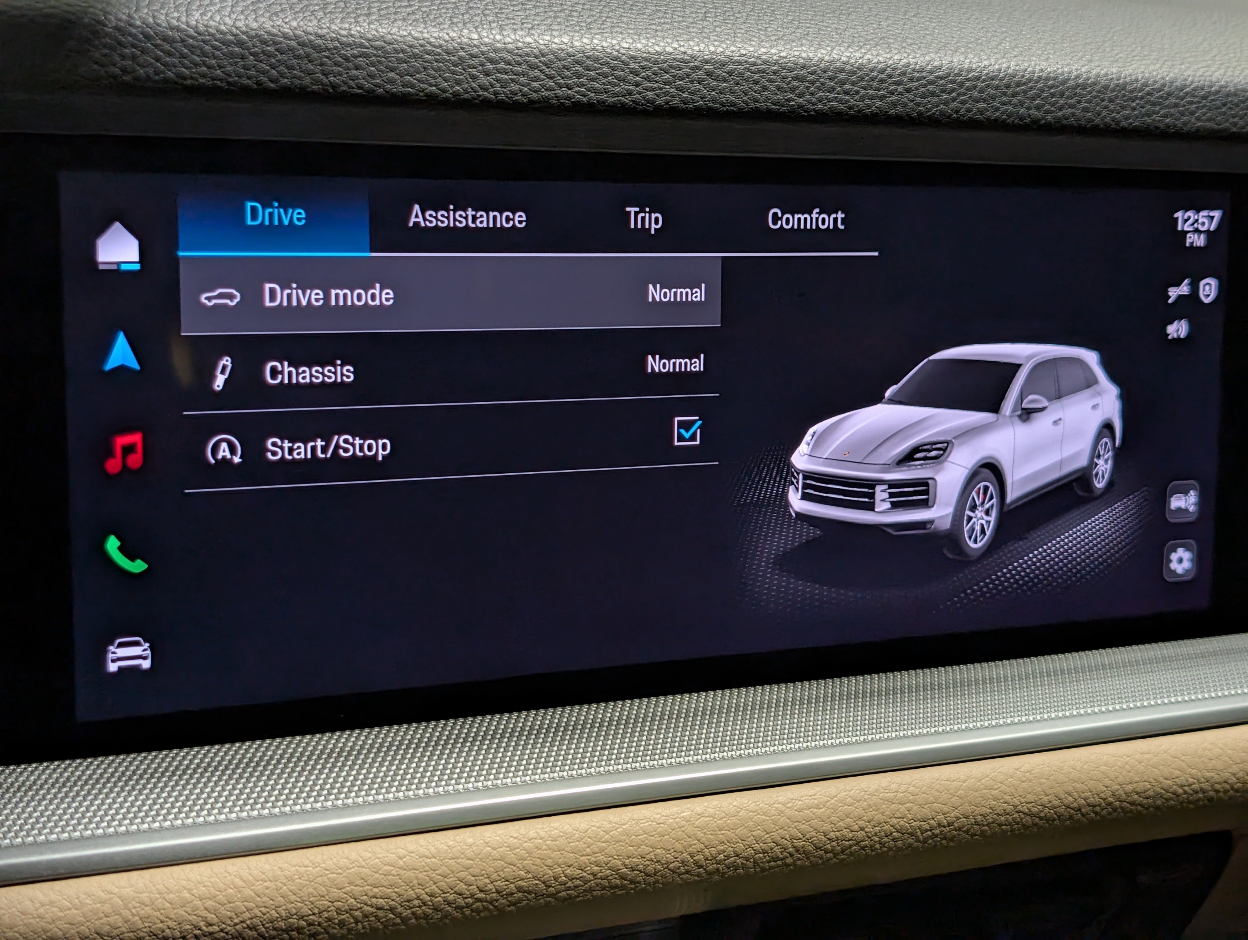 Certified 2024 Porsche Cayenne AWD/4WD image 36