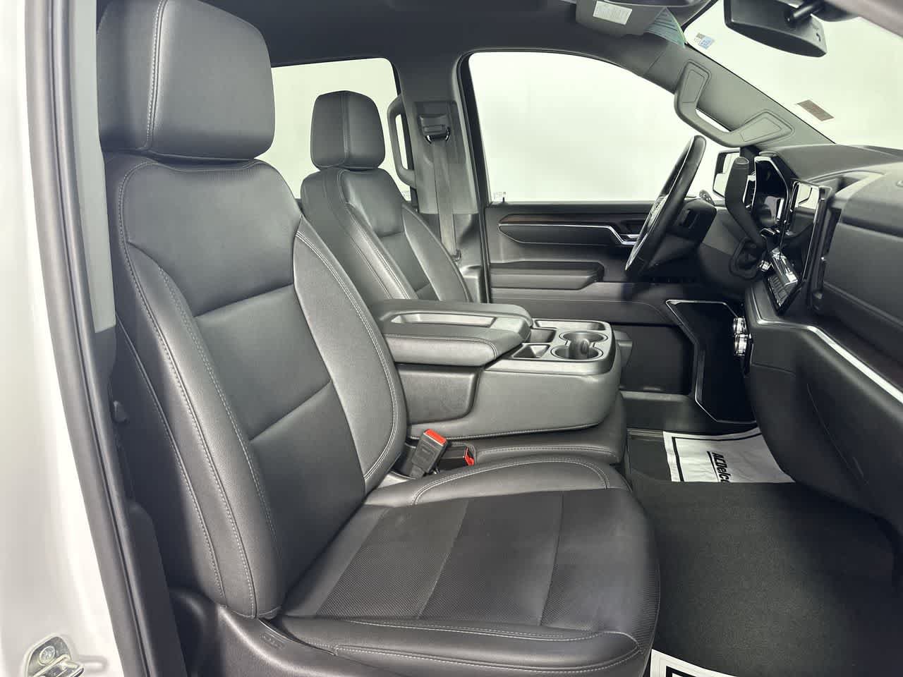 Used 2024 GMC Sierra 1500 SLT RWD image 7