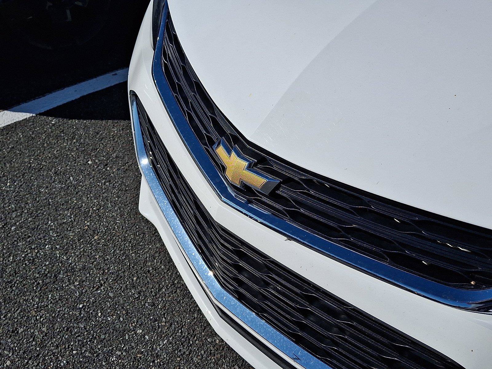 Used 2018 Chevrolet Cruze LT FWD image 4