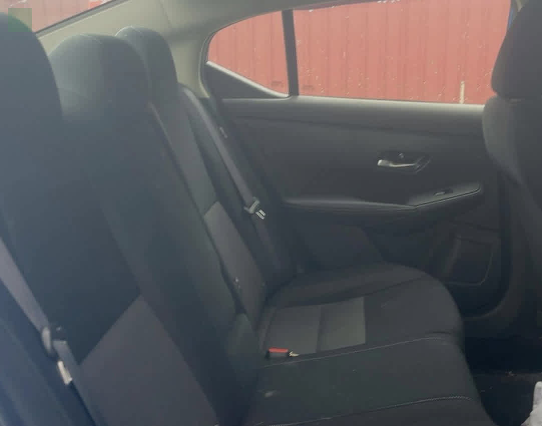 Used 2020 Nissan Sentra SV w/ Trunk Package FWD image 4
