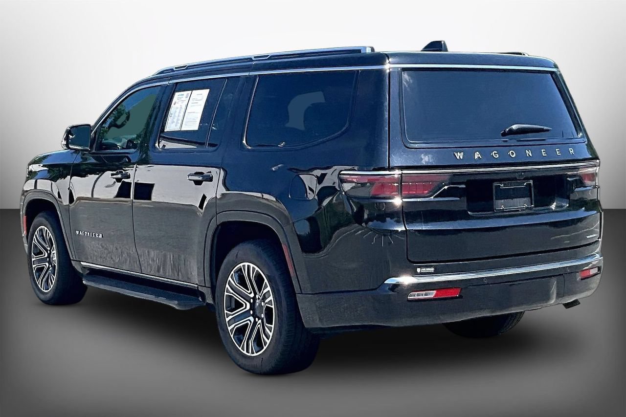 Certified 2024 Jeep Wagoneer Series II AWD/4WD image 6