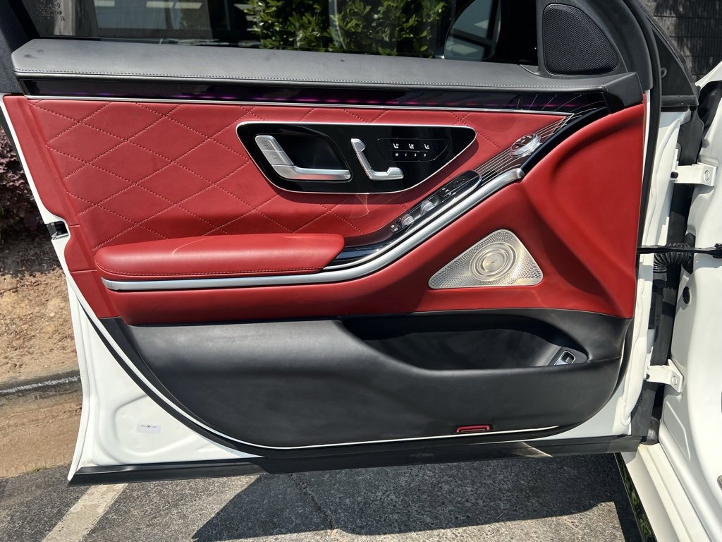Used 2023 Mercedes-Benz S 580 4MATIC Sedan w/ AMG Line image 25