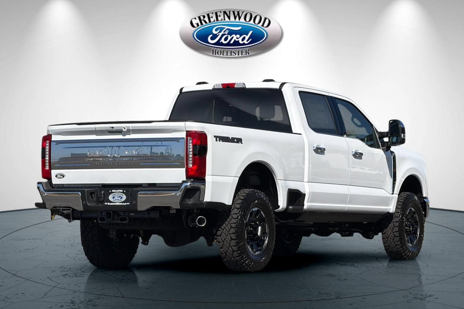 New 2027 Ford F350 King Ranch w/ Tremor Off-Road Package AWD/4WD image 4