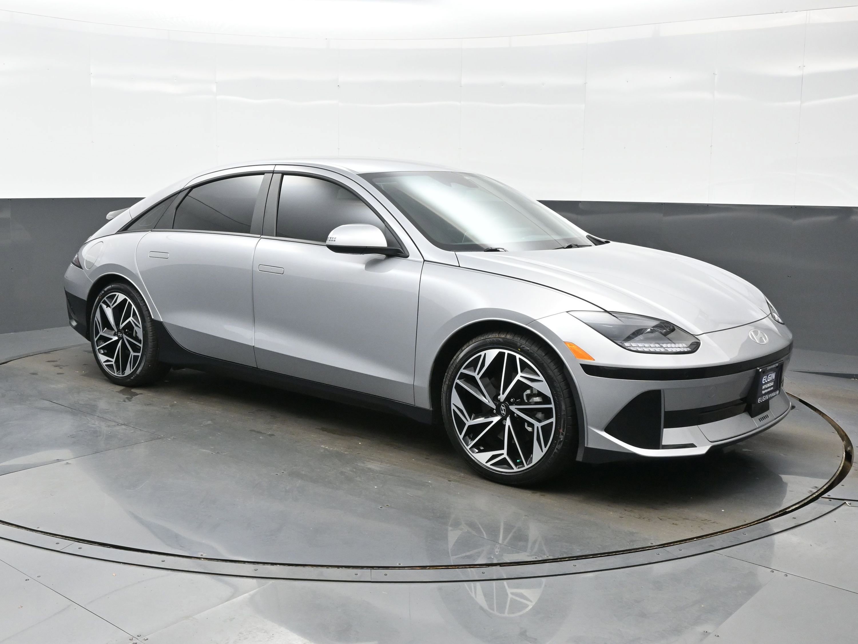 Used 2024 Hyundai Ioniq 6 SEL AWD/4WD image 8