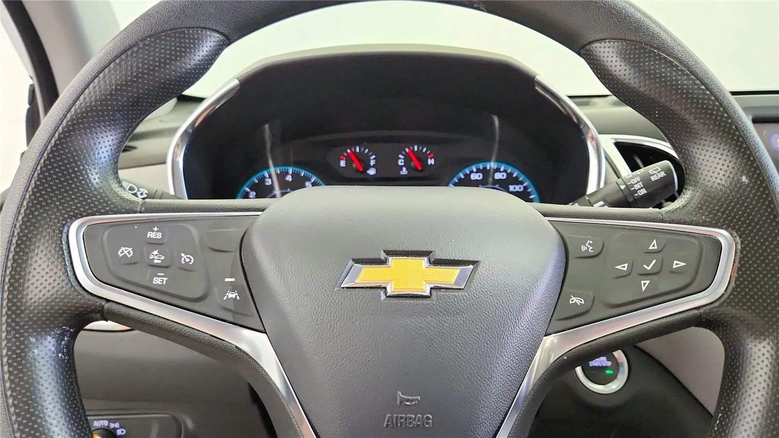 Used 2024 Chevrolet Equinox LS FWD image 25