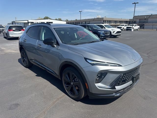 Used 2025 Buick Envision Sport Touring image 1