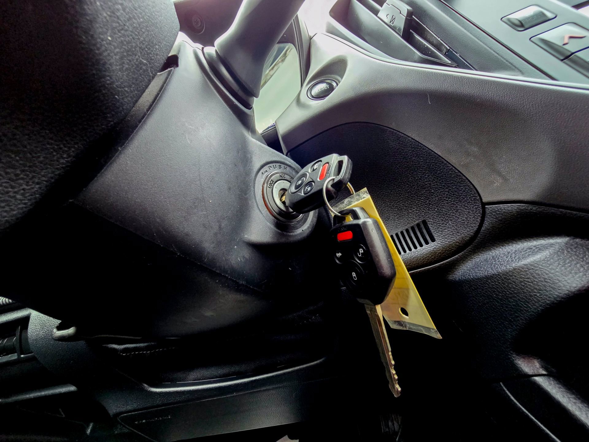 Used 2024 Subaru Crosstrek 2.0i image 16