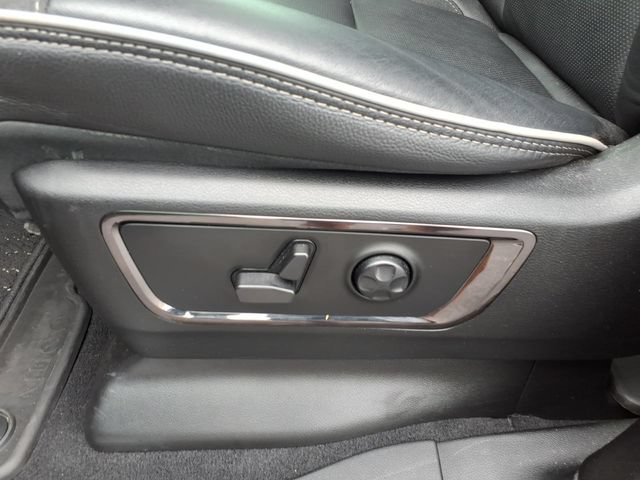 Used 2025 RAM 1500 Limited w/ Trailer Tow Group AWD/4WD image 5