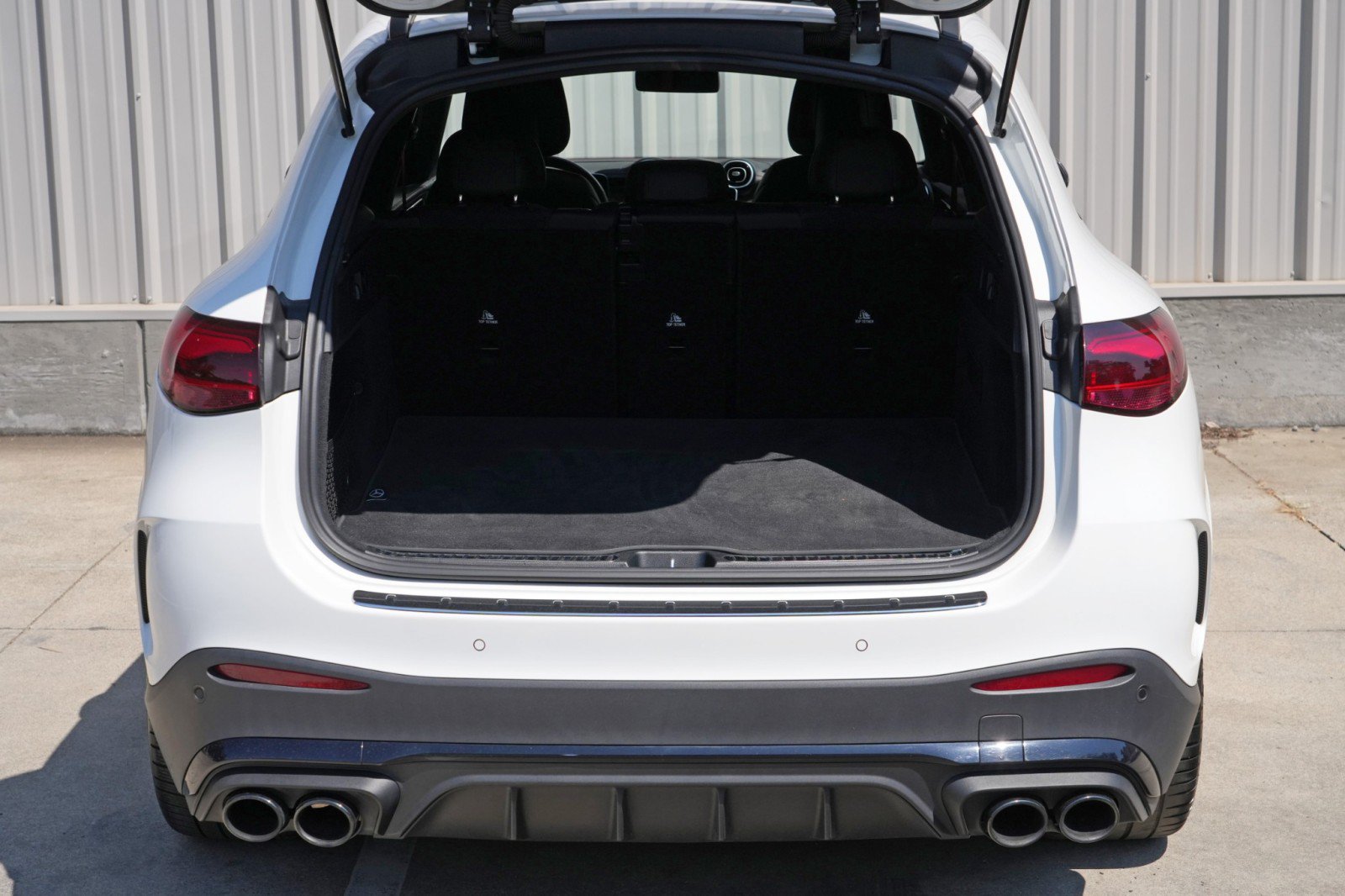 Used 2024 Mercedes-Benz GLC 43 AMG 4MATIC image 10