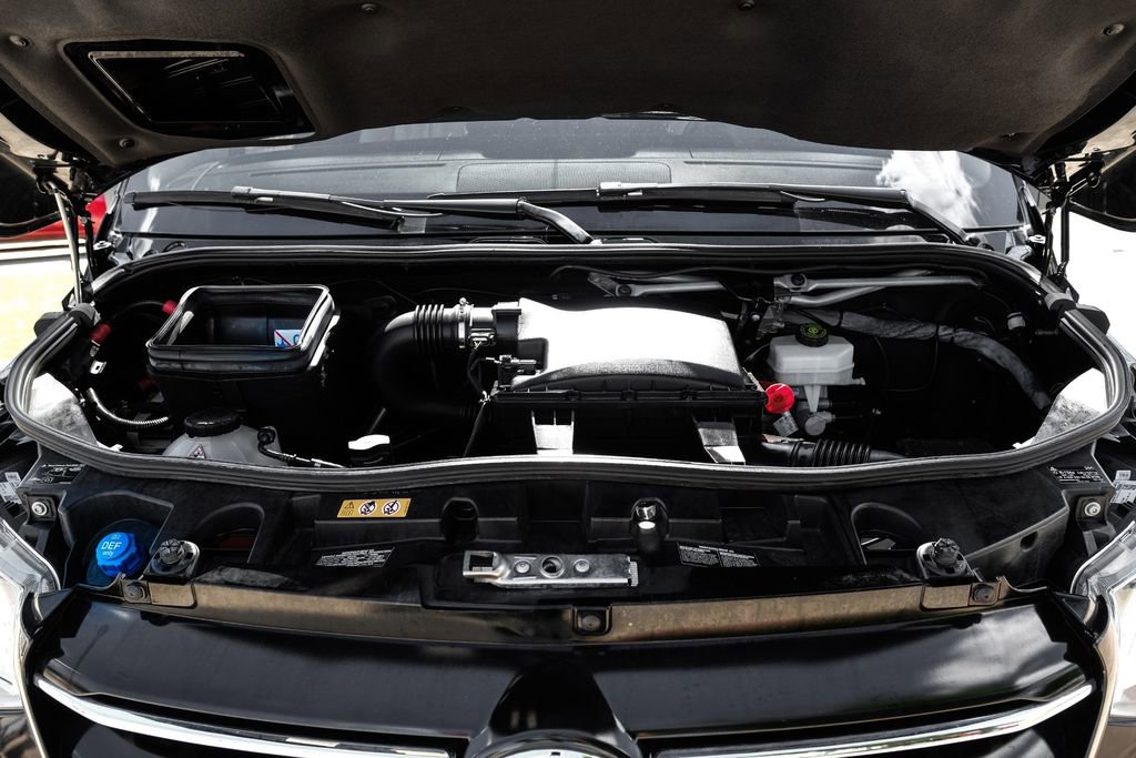 Used 2020 Mercedes-Benz Sprinter 3500 w/ Windows All Around Package image 72