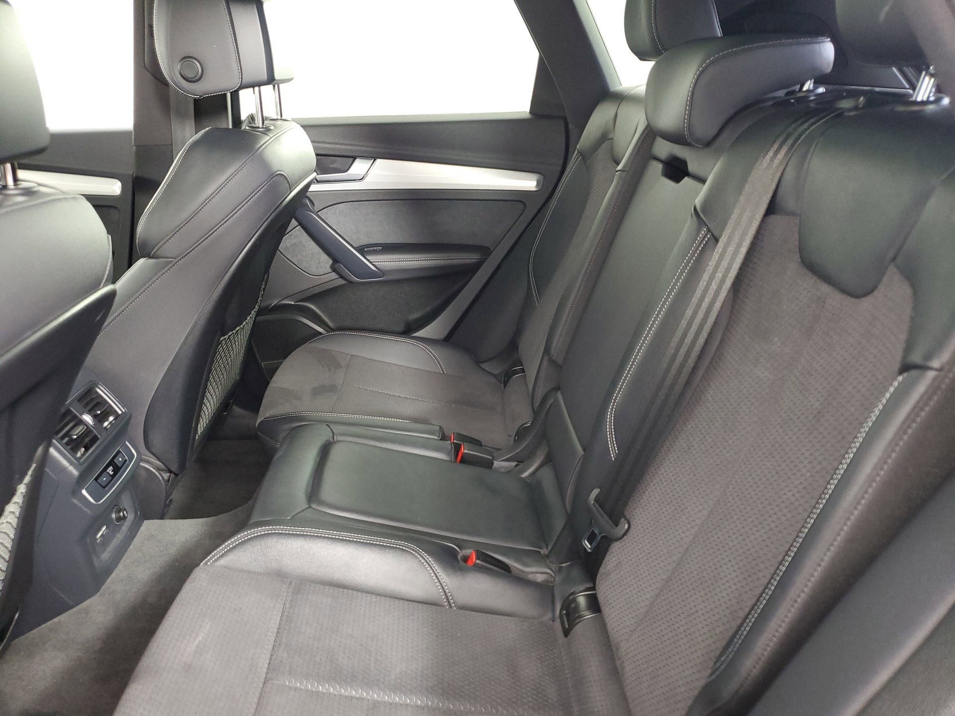 Certified 2023 Audi Q5 e Premium Plus w/ Premium Plus Package image 50