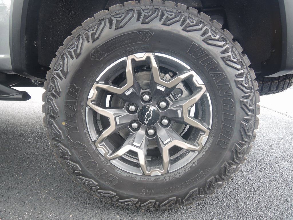 New 2025 Chevrolet Colorado ZR2 w/ Technology Package image 6