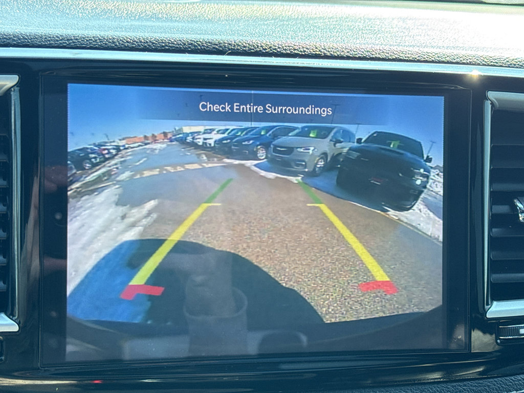 Used 2023 Chrysler Pacifica Touring-L w/ S Appearance Package image 20