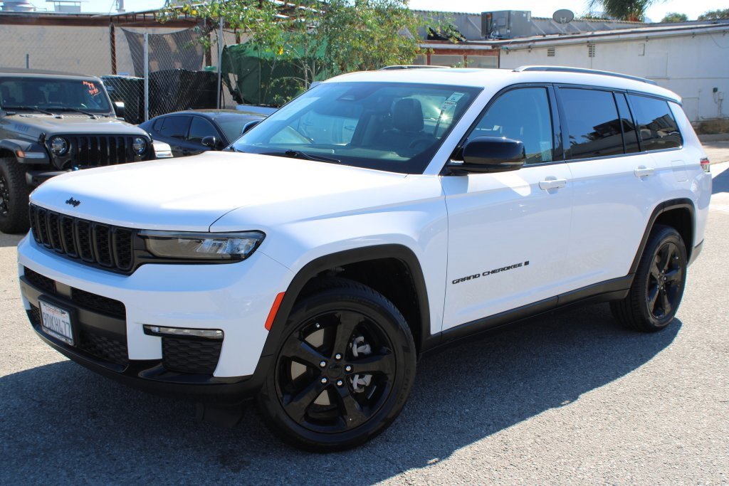 Used 2023 Jeep Grand Cherokee L Limited w/ Black Appearance Package