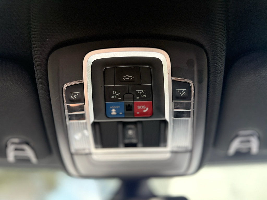 Used 2021 RAM 2500 Limited w/ Night Edition AWD/4WD image 39