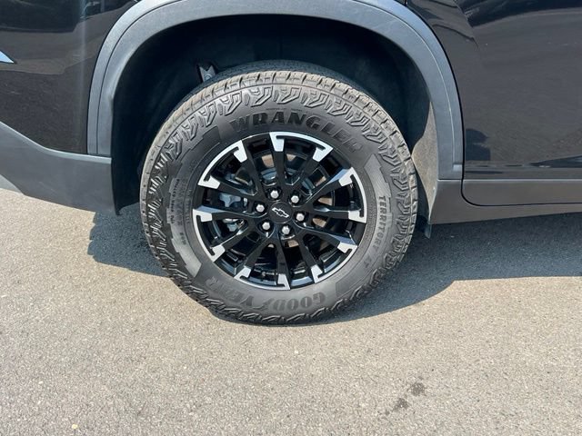 Used 2024 Chevrolet Traverse Z71 w/ LPO, Floor Liner Package AWD/4WD image 9