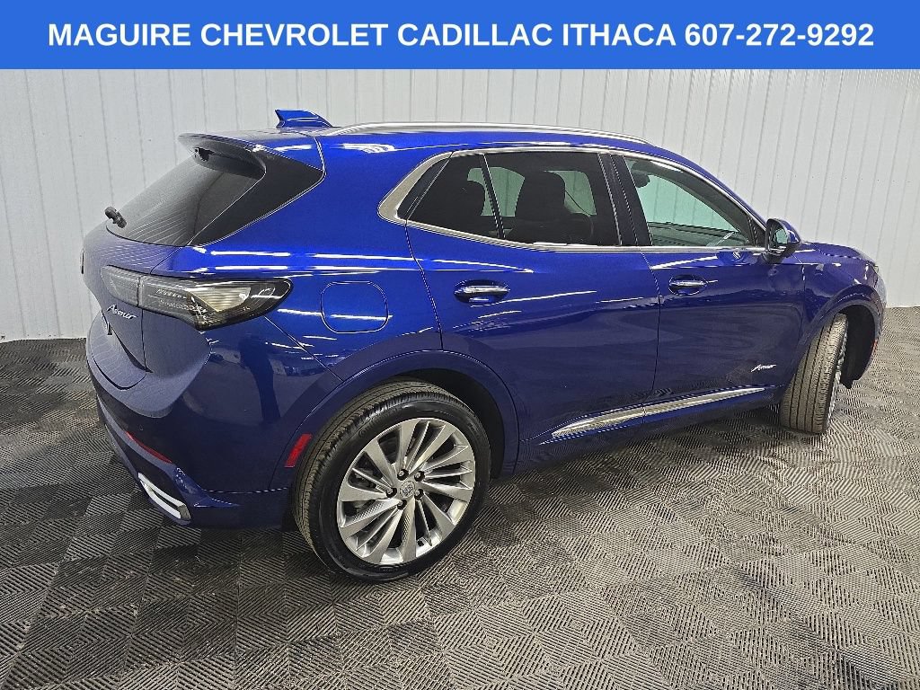 Used 2024 Buick Envision Avenir AWD/4WD image 3