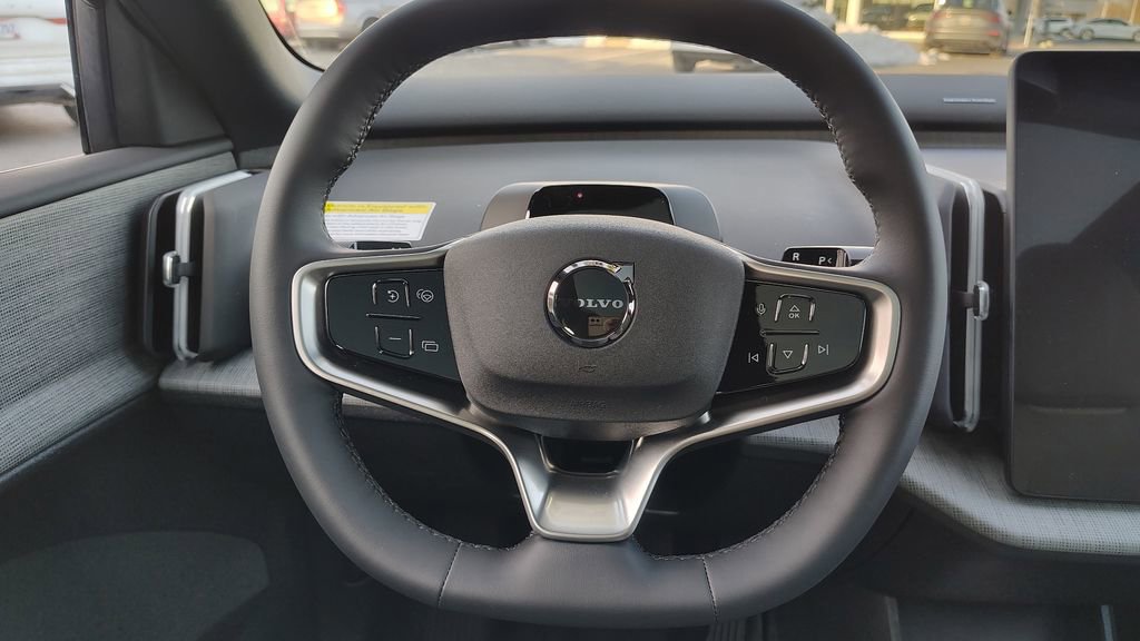 New 2026 Volvo EX30 Plus w/ Climate Package image 10