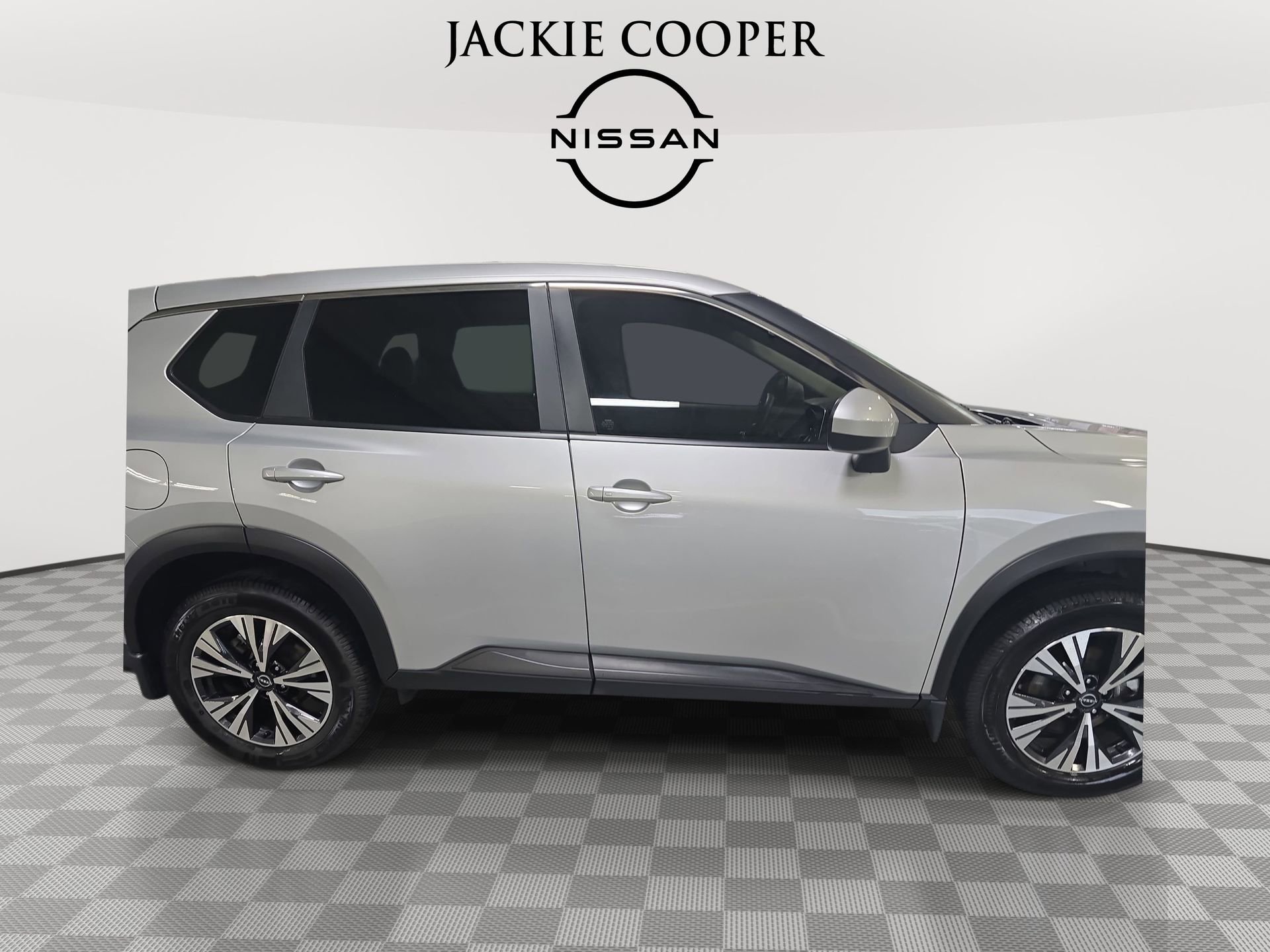 Certified 2023 Nissan Rogue SV FWD image 4