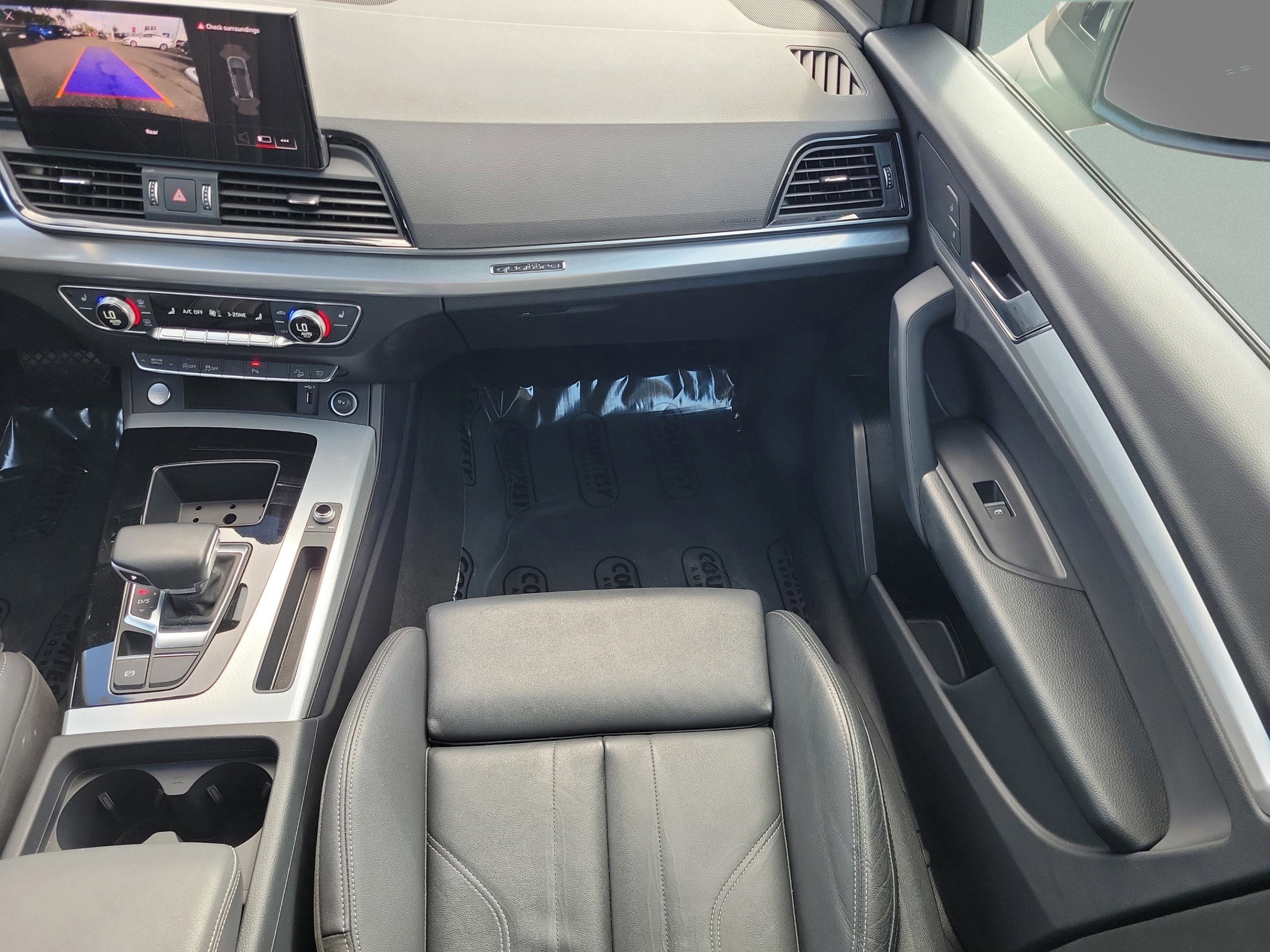 Used 2025 Audi Q5 2.0T Premium image 12