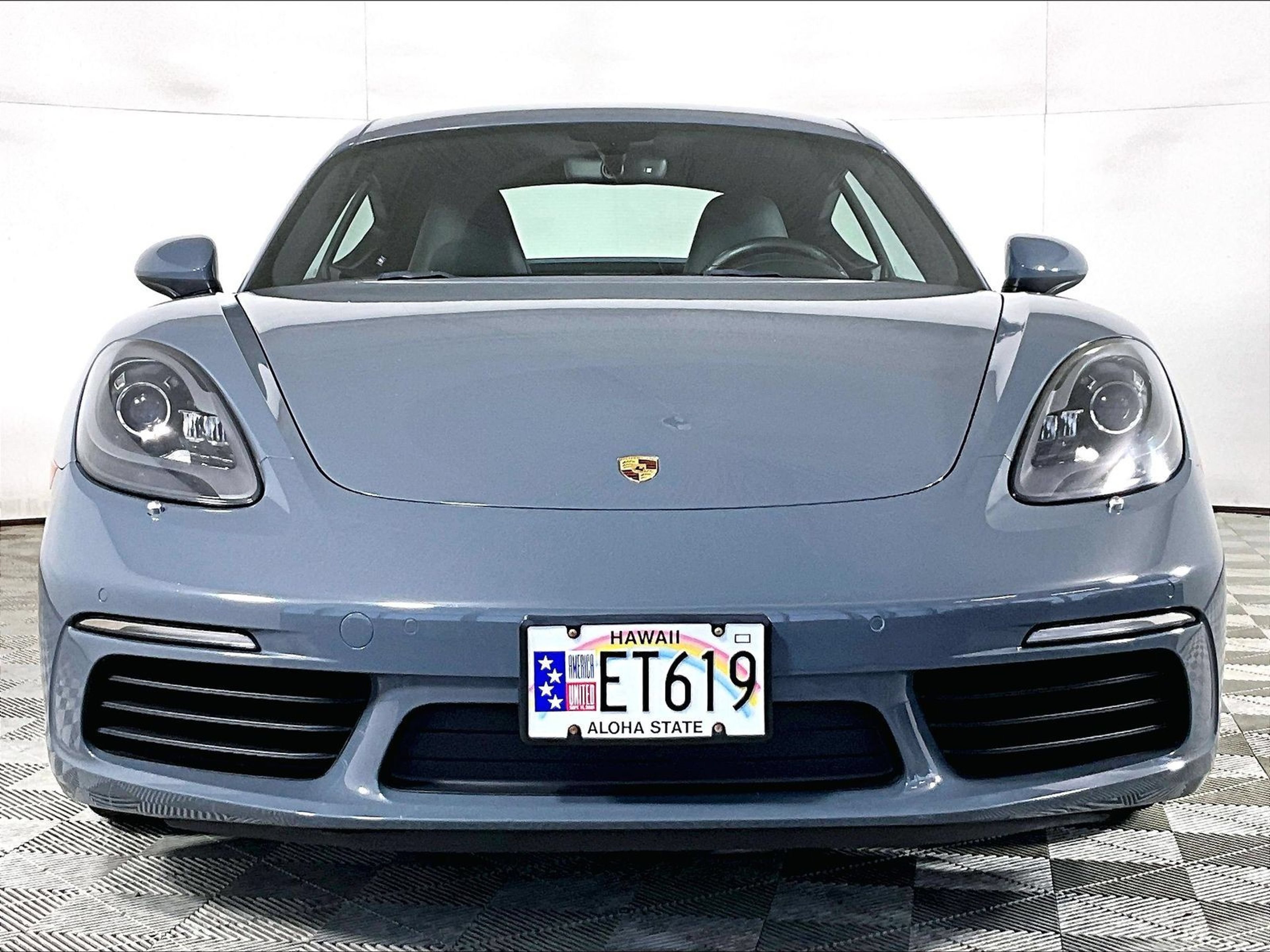 Certified 2018 Porsche 718 Cayman RWD image 6