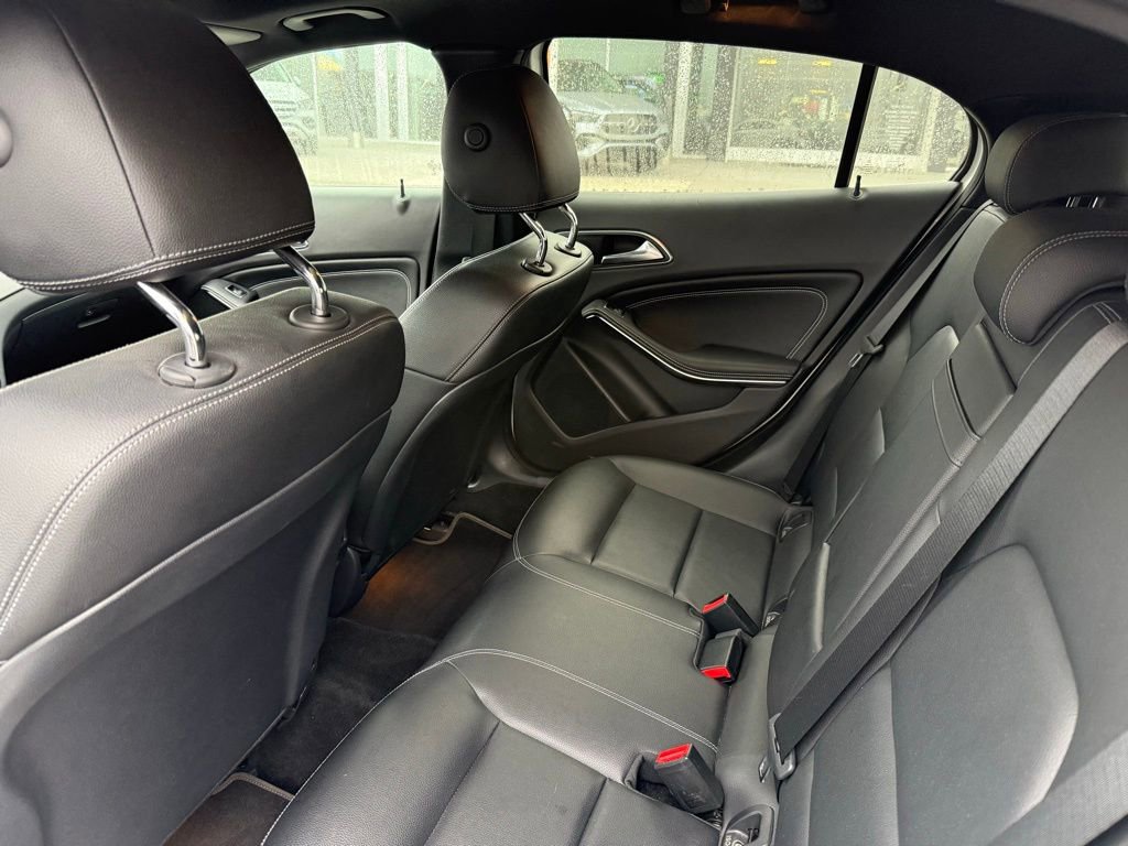 Used 2020 Mercedes-Benz GLA 250 4MATIC image 17