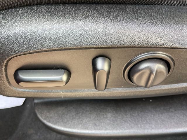 Used 2020 Chevrolet Blazer LT image 12