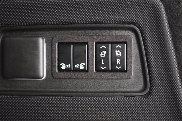 Used 2023 Cadillac Escalade Sport w/ LPO, ONYX Package image 26