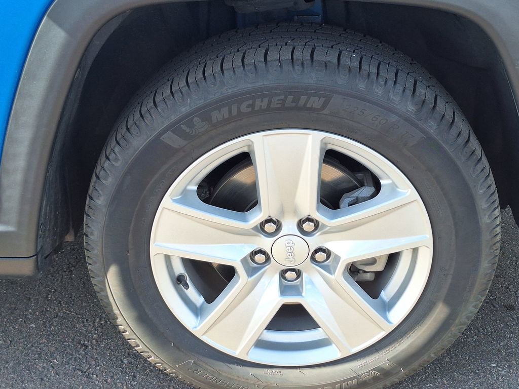 Used 2022 Jeep Compass Latitude AWD/4WD image 27