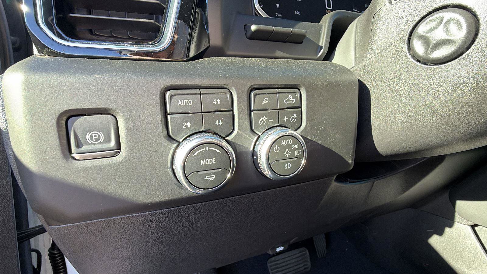 New 2026 GMC Sierra 1500 Denali w/ Denali Reserve Package image 17