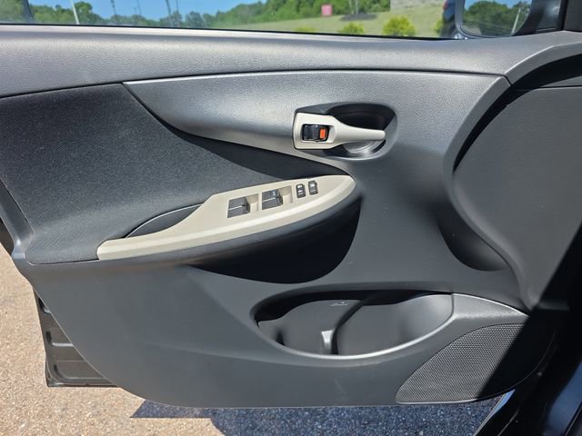 Used 2013 Toyota Corolla S w/ Premium Pkg image 17