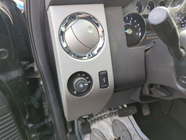 Used 2016 Ford F350 Lariat w/ Lariat Ultimate Package AWD/4WD image 25