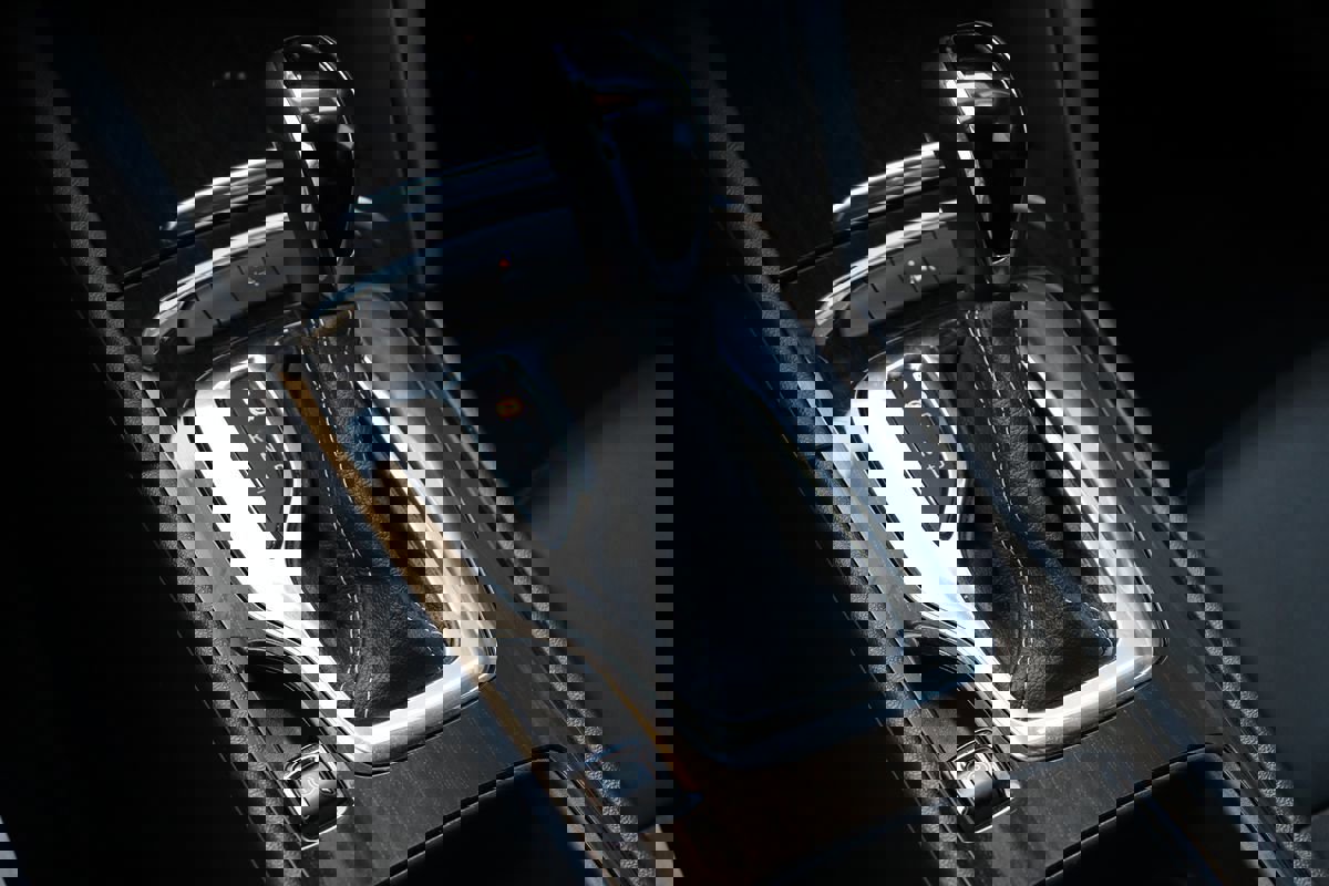 Used 2018 Buick Regal Essence w/ Driver Confidence Package #1 image 23