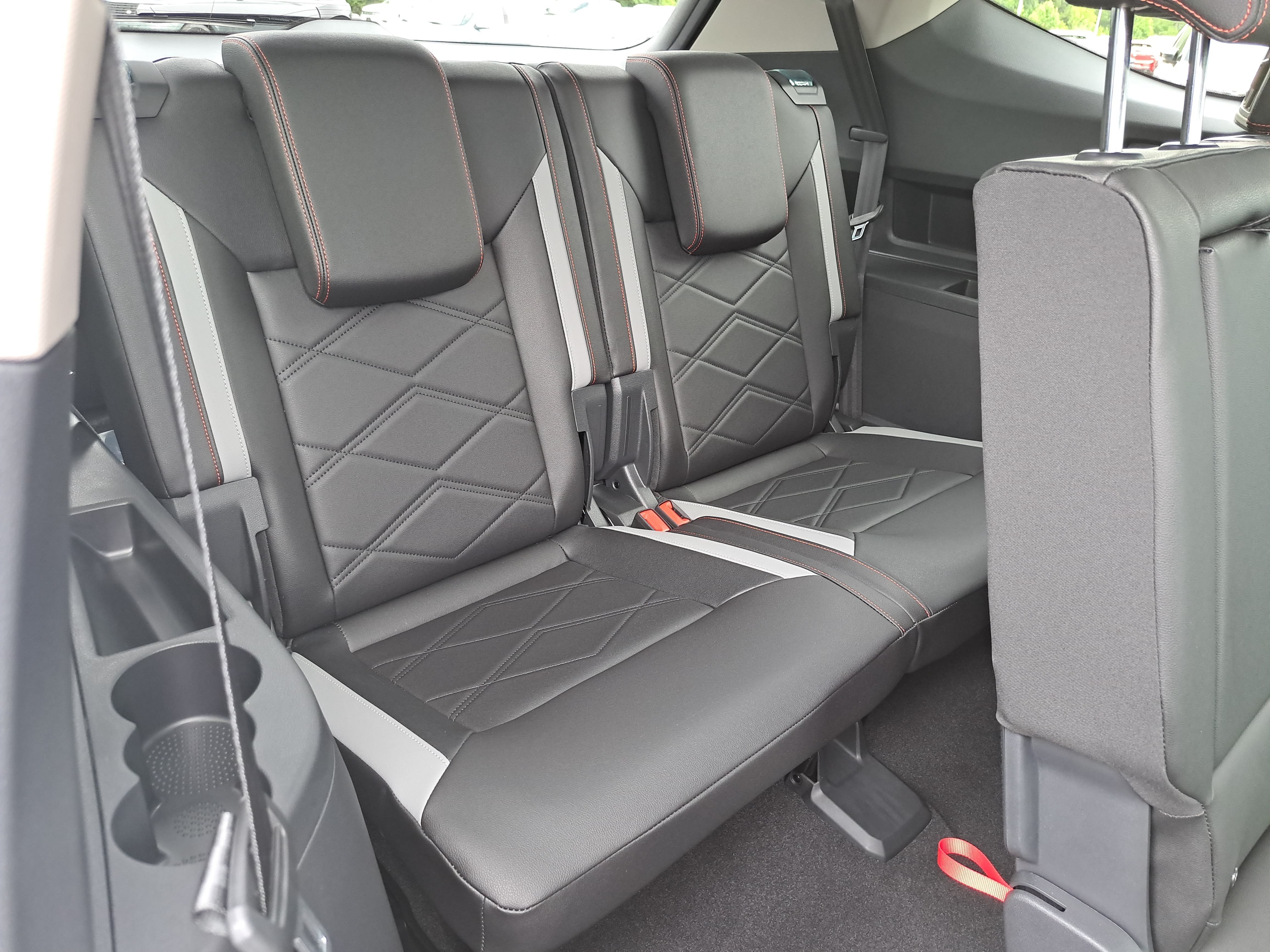 New 2026 Volkswagen Atlas Peak Edition AWD/4WD image 12