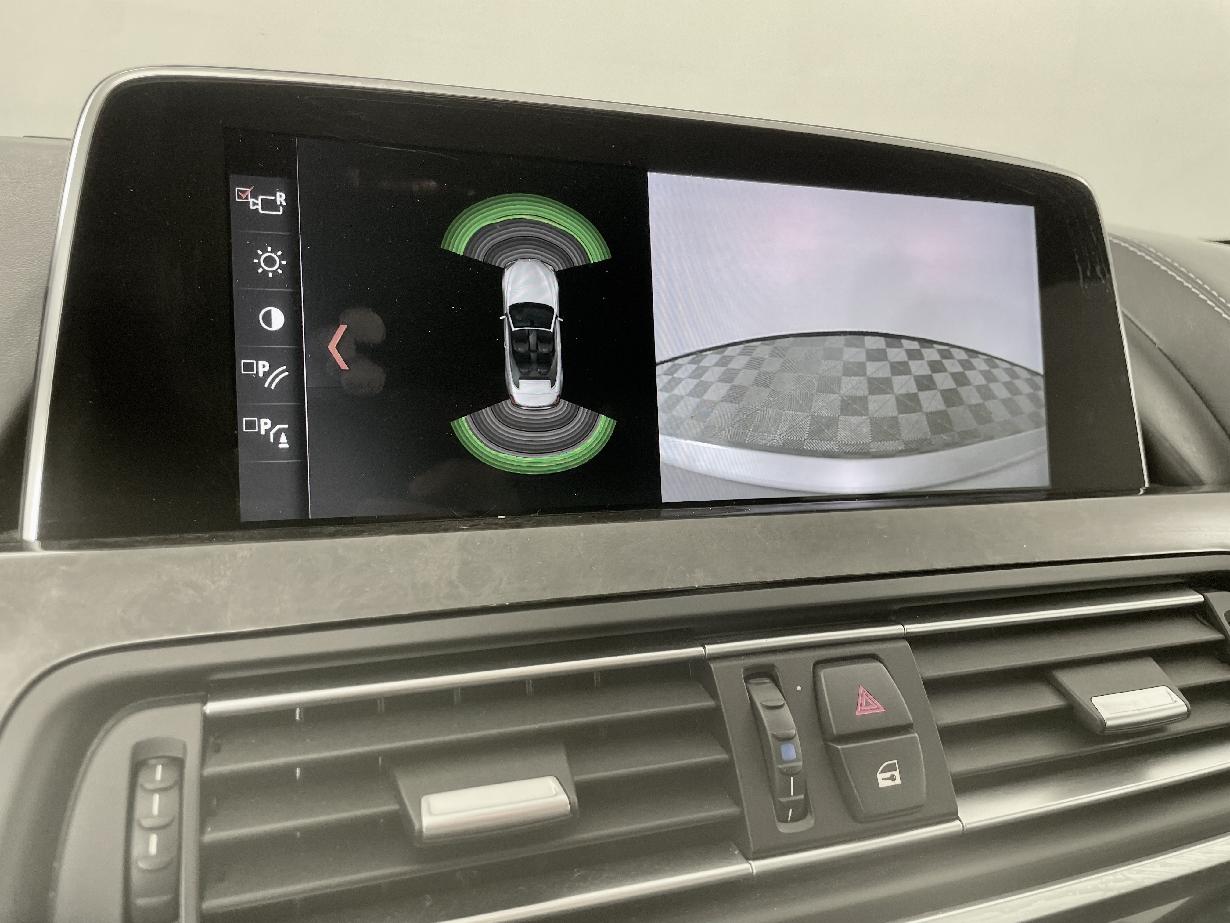 Used 2018 BMW 640i Convertible RWD image 19