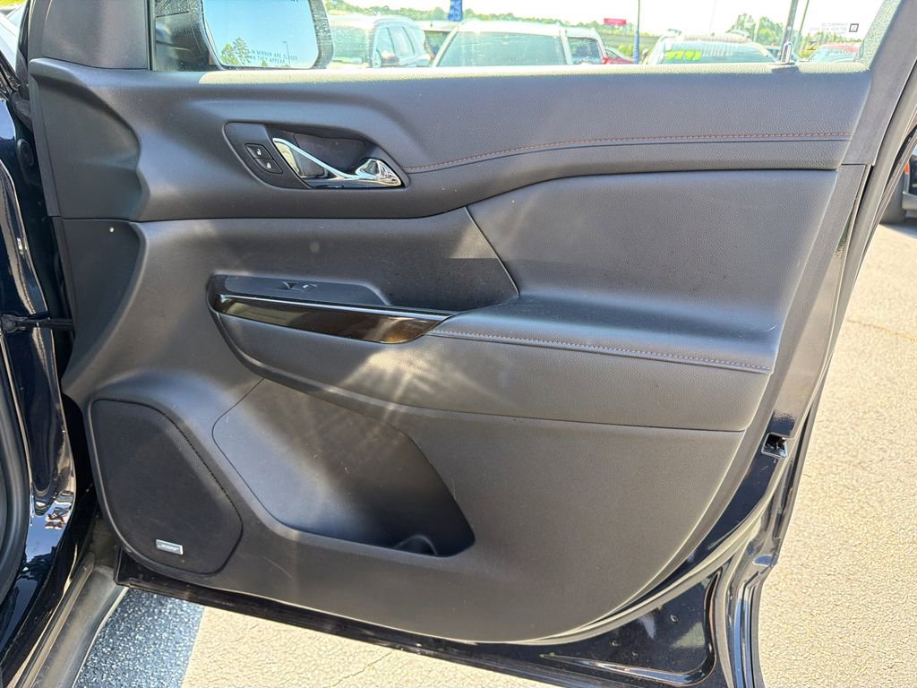 Used 2021 GMC Acadia AT4 w/ Trailering Package AWD/4WD image 14