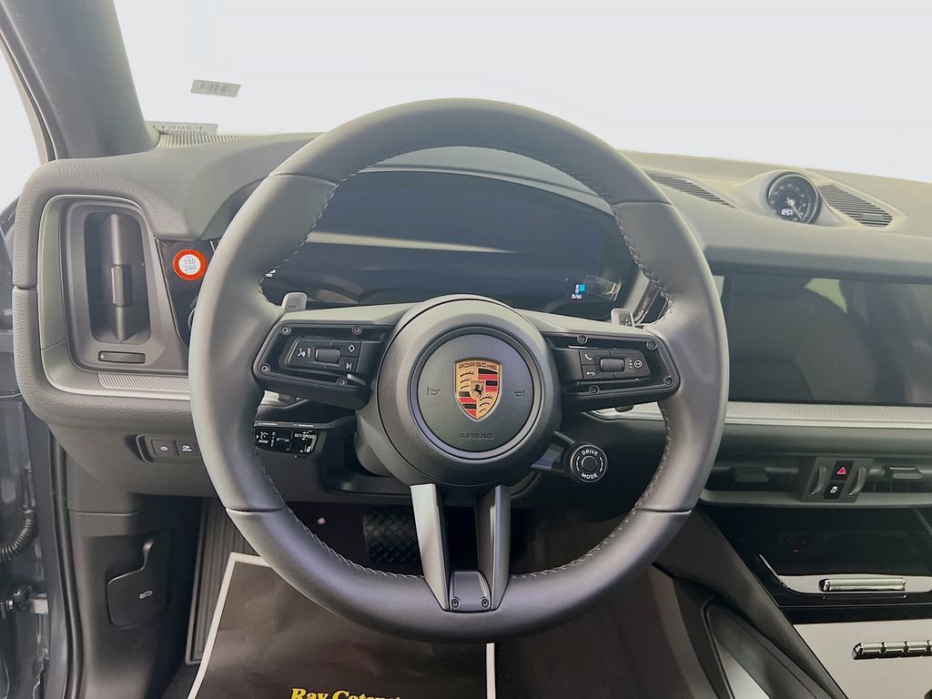 New 2026 Porsche Cayenne Coupe AWD/4WD image 12