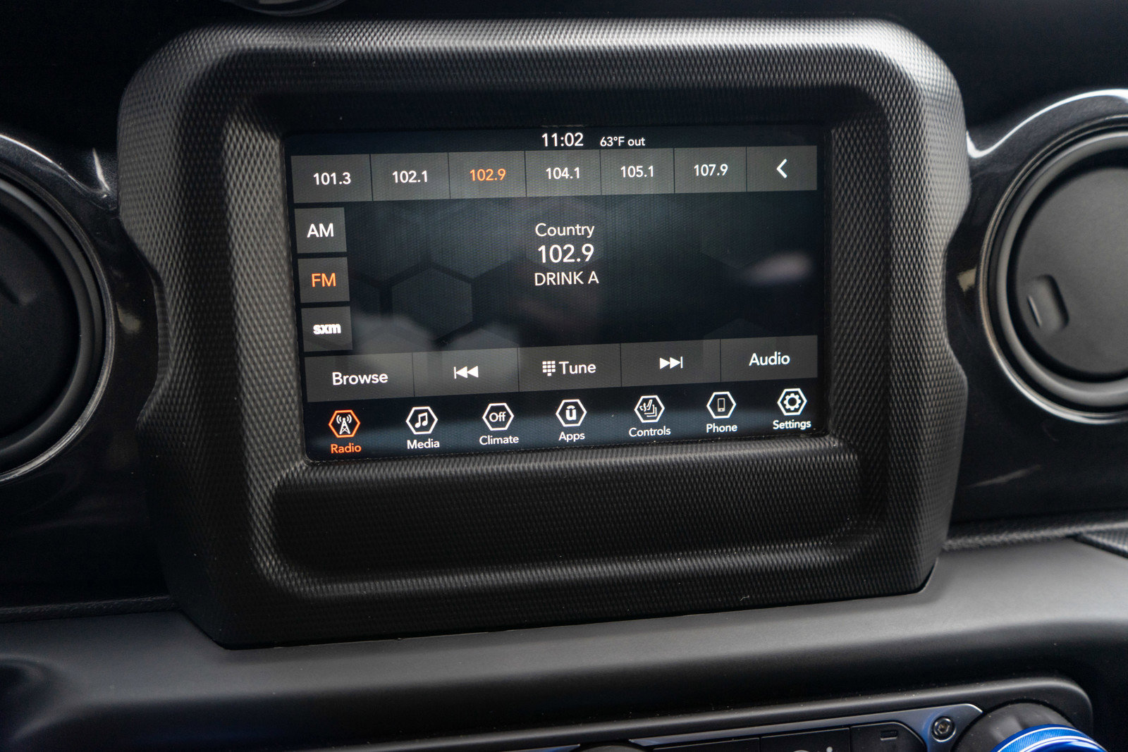 Used 2022 Jeep Wrangler Unlimited Sport AWD/4WD image 16