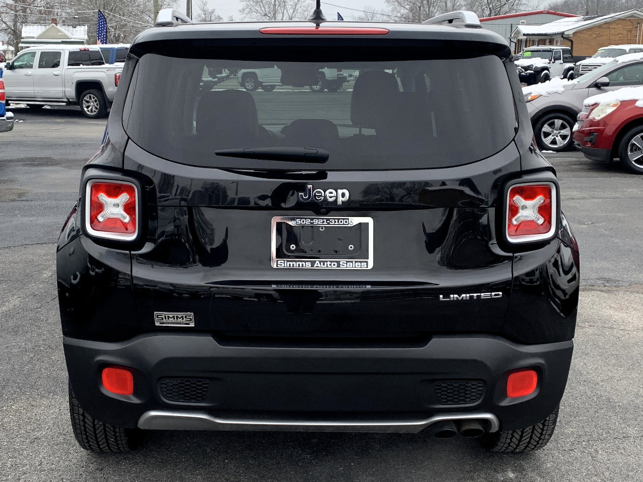Used 2017 Jeep Renegade Limited image 4