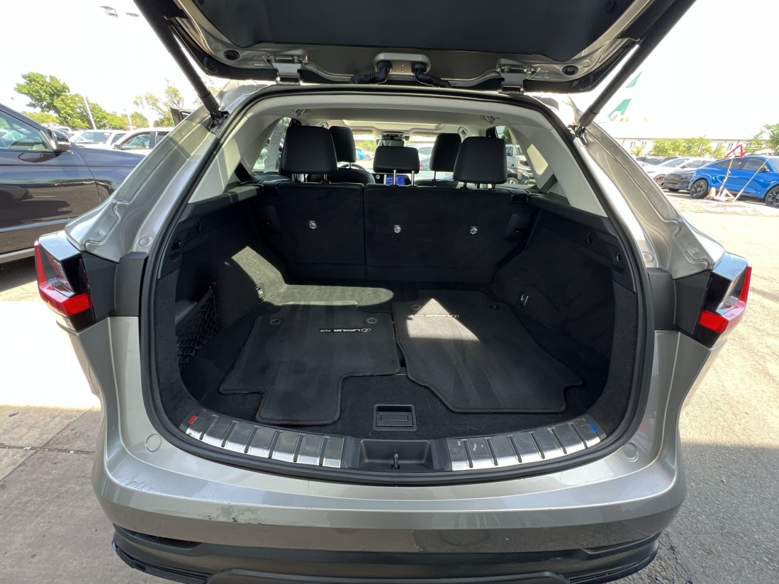 Used 2024 Lexus NX 250 FWD w/ Cold Area Package image 33