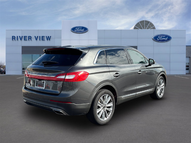 Used 2017 Lincoln MKX Reserve w/ Driver Assistance Package AWD/4WD image 6