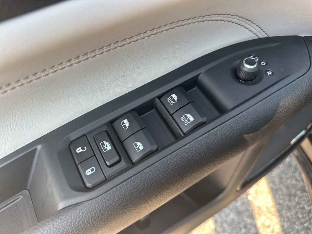 New 2025 Jeep Compass Limited w/ Elite Group AWD/4WD image 13